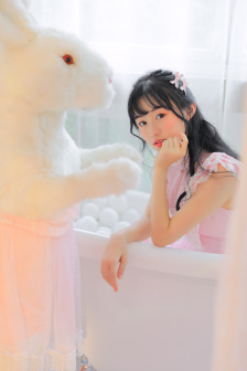 美女激萌自拍视频
